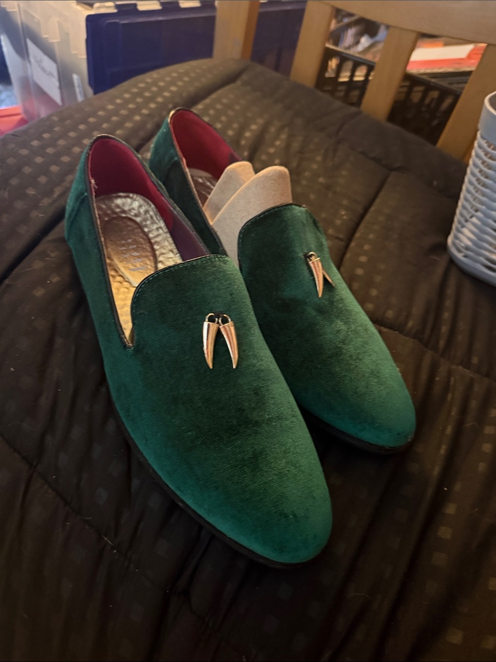 Source Unknown Emerald Green Velvet Slip-On Loafers with Gold Accent